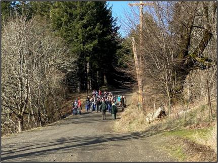 Students arriving at the field site.