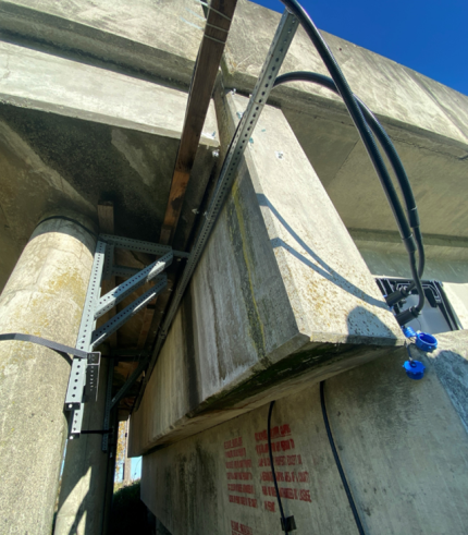 PIT tag reader antenna which is mounted adjacent to the roost entry along bridge expansion joint.
